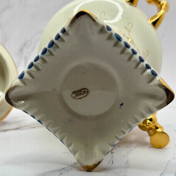 Vintage Gzhel Handmade Russian Porcelain Samovar, Hand-Painted, 8.5" Tall - Picture 4 of 17